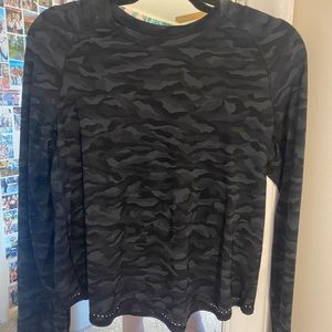 Lululemon camo running long sleeve